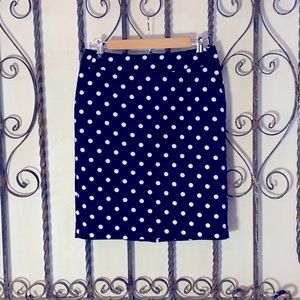 Pencil skirt mid length with pockets